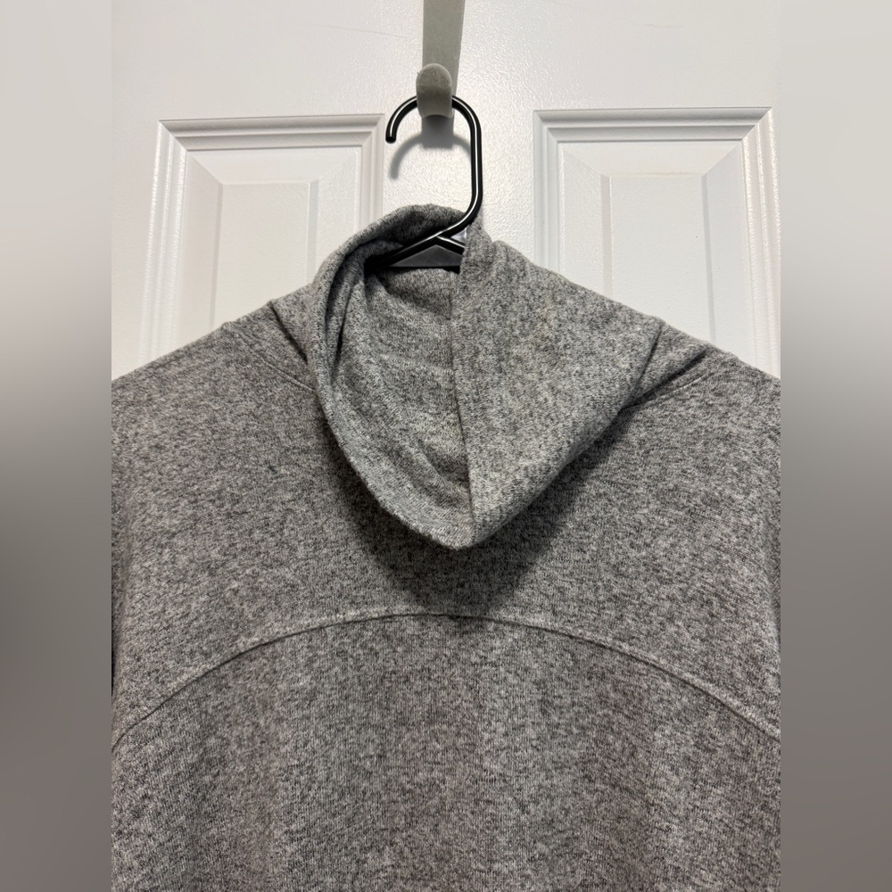 Aerie Women's Oversized Turtleneck Pullover Super Soft Slit Sides Size XL - Picture 4 of 8